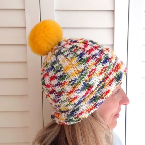 HBC Stripes Pom Pom Toque and Mitts - Picture 13 of 15